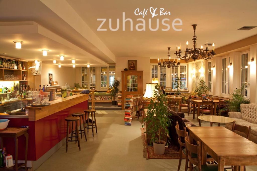 Cafe & Bar Zuhause ArtMasters
